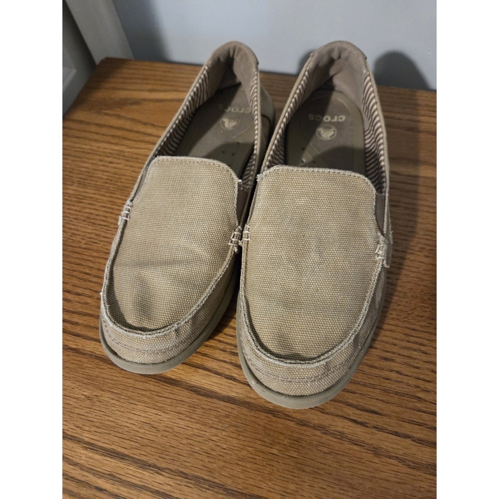Crocs‎ Walu Canvas Loafers Women's Size 7 Khaki Tan Slip-On Non-Marking Comfort